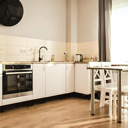 Gorgeous In Apartamento Nowe Warpno